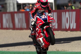 Aleix Espargaro: 2026 Honda will be “better everywhere” and I need to be “brave”!