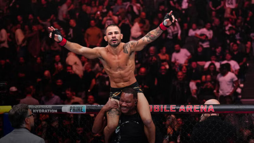 Alexandre Pantoja celebrates UFC win