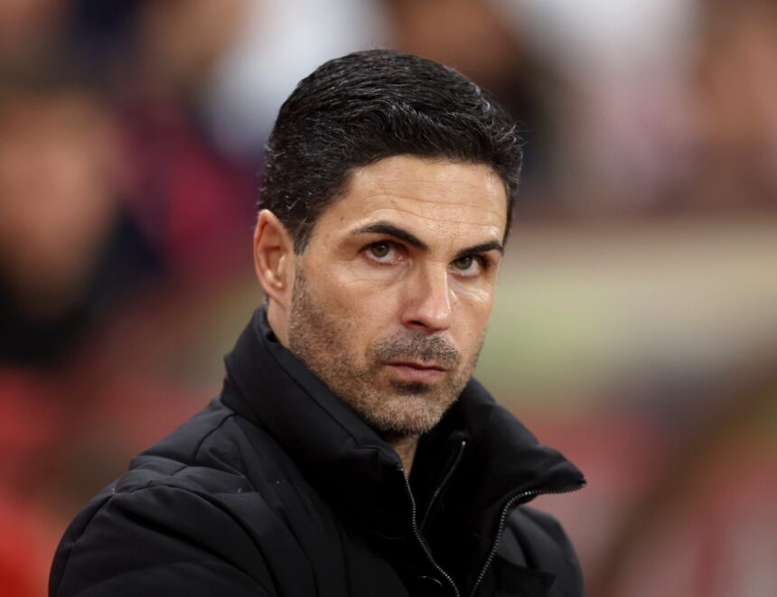 Arsenal manager Mikel Arteta looks on