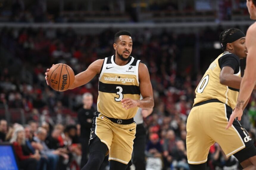 CJ McCollum, 3, of the Washington Wizards plays during the NBA basketball game between the Chicago Bulls and the Washington Wizards at the United Center.