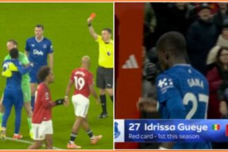 Idrissa Gueye receives a red card for Everton against Manchester United