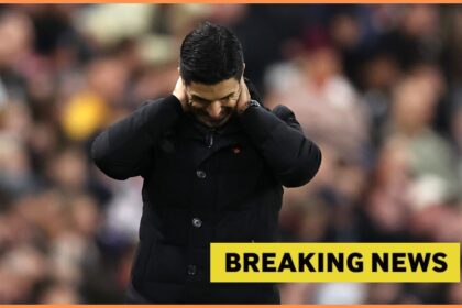 Arsenal manager Mikel Arteta reacts during his side