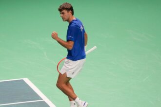 Flavio Cobolli's dominant victory sends Italy to Davis Cup semi-finals