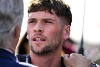 Jake Dixon slips off in MotoGP: "It didn't go well. I'm okay now"