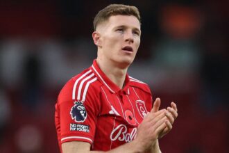 Manchester United 'close' to signing big-money midfielder