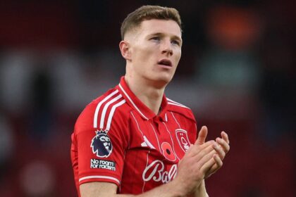 Manchester United 'close' to signing big-money midfielder