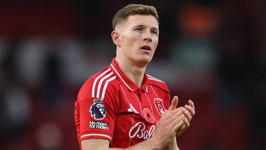 Manchester United 'close' to signing big-money midfielder