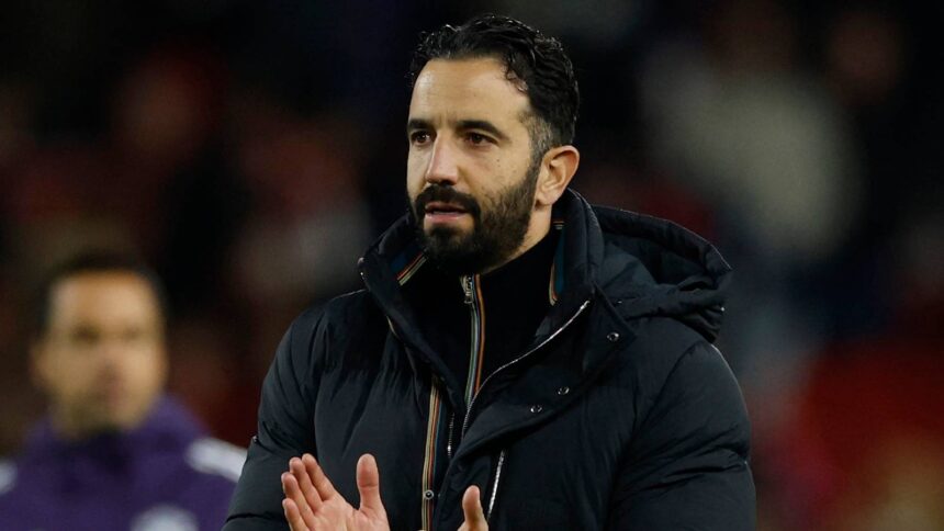 Manchester United hold talks to sign 'unique' teenage sensation ahead of Real Madrid