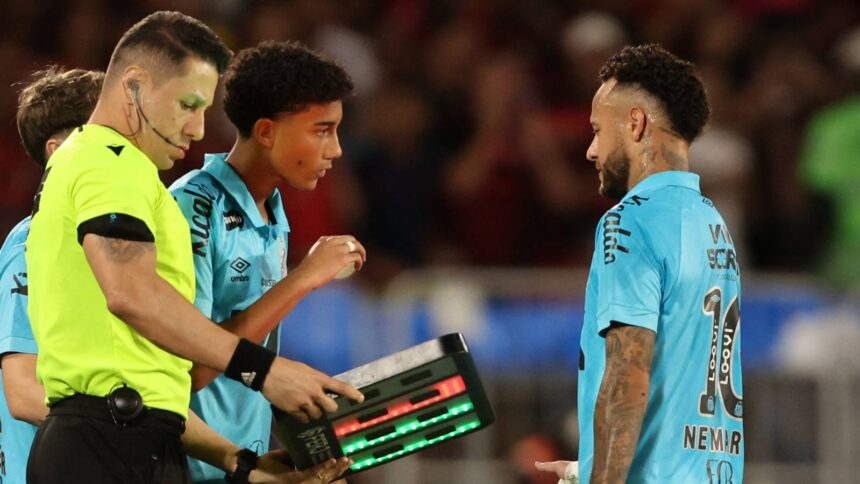 Manchester United lead race to sign Neymar-like attacking talent