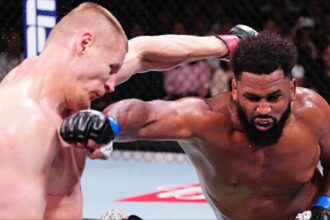 Waldo Cortes-Acosta KOs Ante Delija After Suffering Nasty Eye Poke - UFC Vegas 110 Highlights