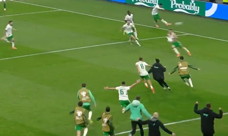 Troy Parrott scores hat-trick for Ireland to secure victory over Hungary in crucial World Cup qualifier (Video)