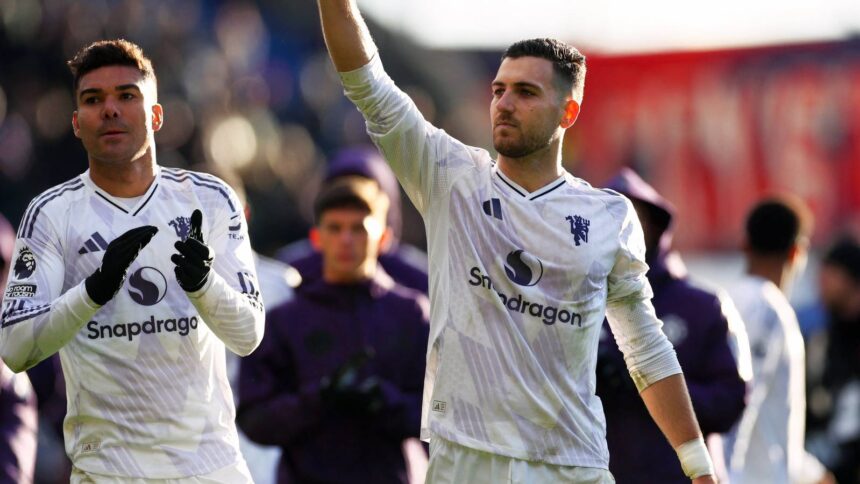 3/10 Manchester United star 'needs a break from the eleven'