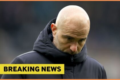 Chelsea manager Enzo Maresca, and