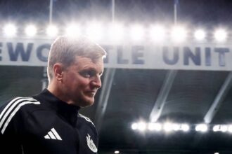 Eddie Howe responds to question about Sunderland's potential match against Newcastle with two words