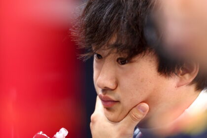 Former F1 team boss makes rare defense over Hiroki Tsunoda controversy