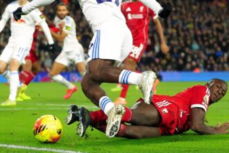 Slott must dismiss Liverpool star with 0 tackles at 6/10