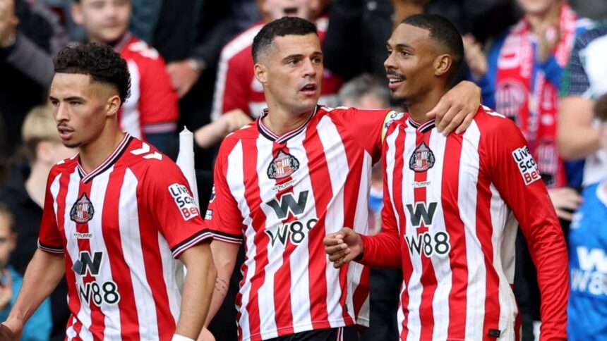 Sunderland offer chance to sign 'elite' striker