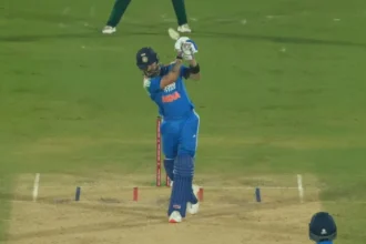 Virat Kohli No Look Six