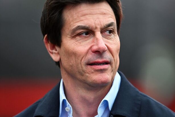 Wolff hits back at 'ignorant' accusations by Red Bull's Marko