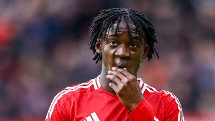 Manchester United reluctant to sanction Maynou's departure