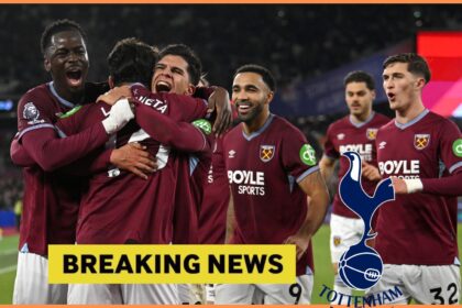 Lucas Paqueta celebrates with his West Ham teammates