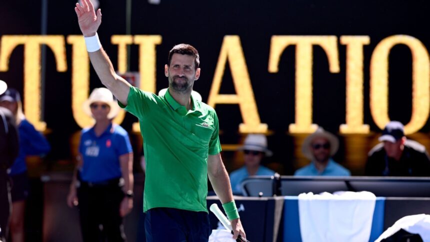 Djokovic easily advances to the third round of the Australian Open