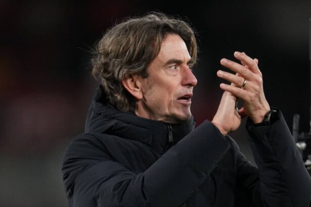 'Genius' manager keen to replace Frank at Spurs