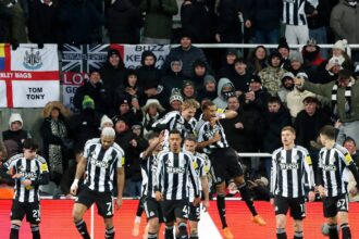 Howe must flop Newcastle, who gave away the ball 20 times against Palace.
