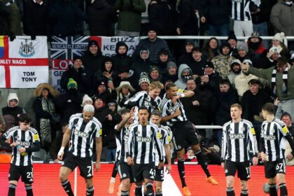 Howe must flop Newcastle, who gave away the ball 20 times against Palace.