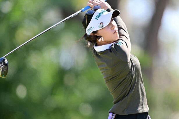 Lydia Ko and Lottie Ward share lead in LPGA Tour opener
