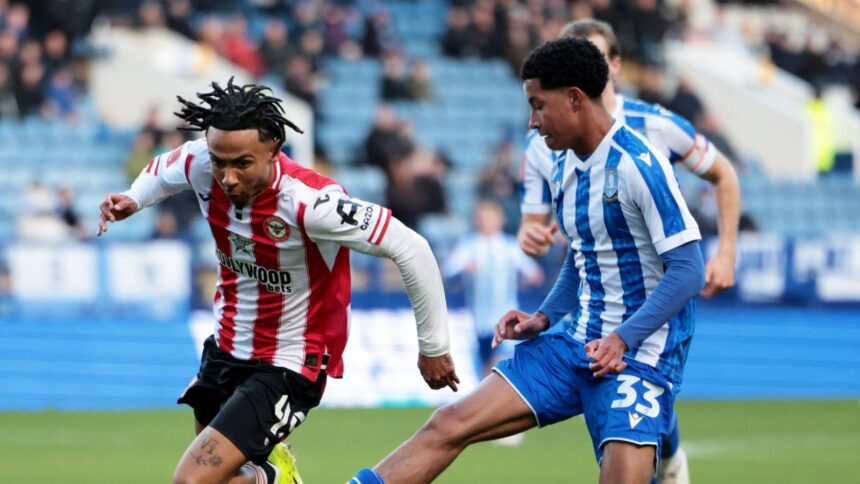 Manchester United in talks to take over Liverpool target this month