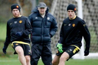 Manchester United must sell star player 'like Scholes'