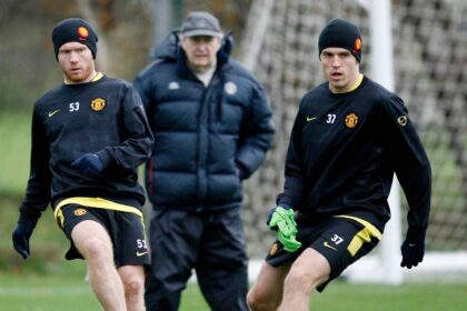 Manchester United must sell star player 'like Scholes'