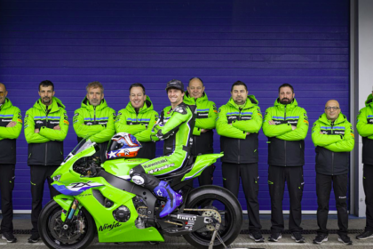 New Kawasaki ZX-10RR breaks cover for World SBK debut in 2026