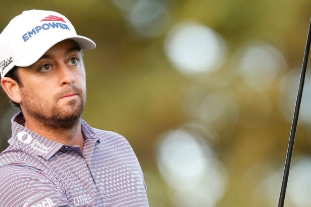 Riley, defending champion Taylor advance to 5-way tie at Sony Open