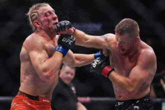Paddy Pimblett takes punch from Justin Gaethje at UFC 324