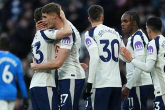 Wolves' stance on releasing Strand Larsen in January as Tottenham make contact