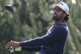 Bhatia and Hisatsune share lead at Pebble Beach, amateur heads home