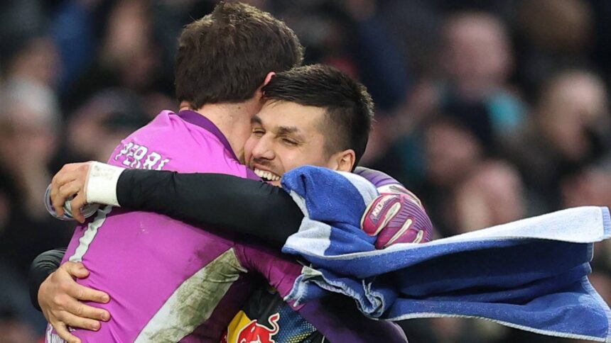 Leeds are ready to press ahead with signing Patrick Agyemang while Joel Pillow is on renewal at Rangers