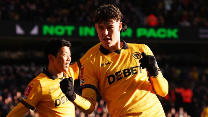 Nine years since leaving Elland Road, Leeds hero is now better than Strand Larsen