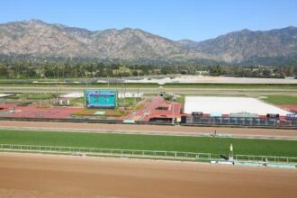 Santa Anita postpones Monday's holiday card due to approaching storm