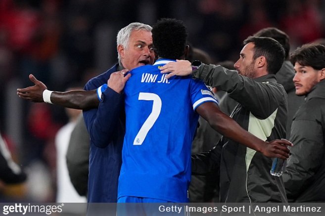 Benfica 0-1 Real Madrid: Vinicius scores a wonder goal but wins first leg in chaotic circumstances