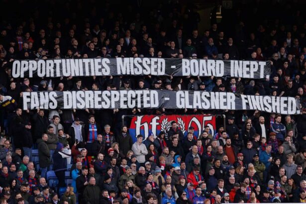 'I've never disrespected anyone' - Crystal Palace manager Oliver Glasner on 'Glassner is finished' banner at Selhurst Park (video)