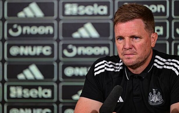 Newcastle manager Eddie Howe believes he is the right man for the job amid performance crisis (video)