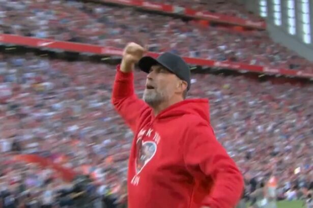 “I don’t think he wanted to leave Liverpool” – former Wales international Robert Earnshaw, manager Jurgen Klopp (video)