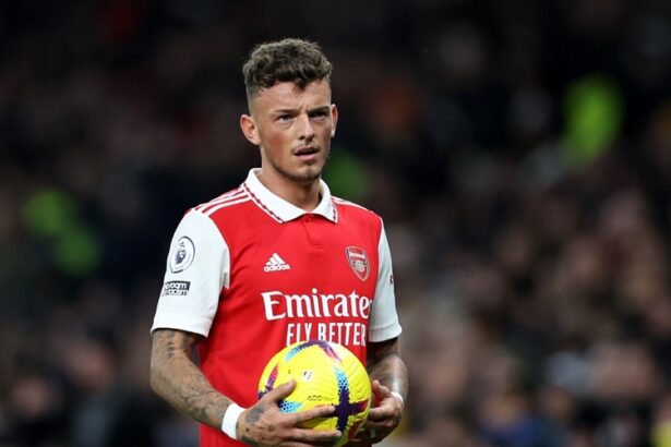 Arsenal defender Ben White offered by Barcelona?