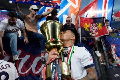 Berta is currently actively pursuing Santiago Castro as Arsenal's summer hijack plot