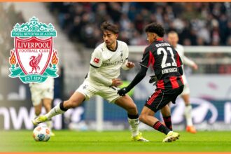 Nathaniel Brown in action for Eintracht Frankfurt