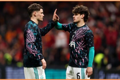 Florian Wirtz with Milos Kerkez in Liverpool