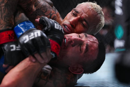 Charles Oliveira Claps Back At ‘Boring Fight’ Claims: ‘That’s Jealousy’